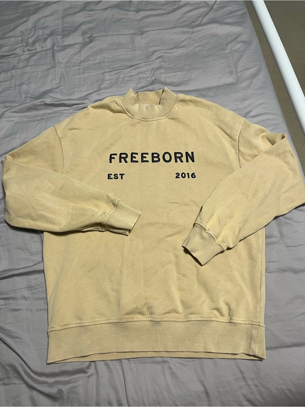 Women's Crewneck Sweatshirt in Light Beige